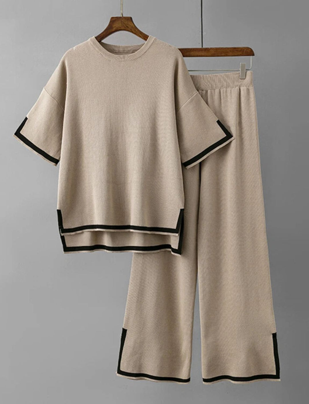 Alejandra – Comfortable Top and Pants 2 Piece Set