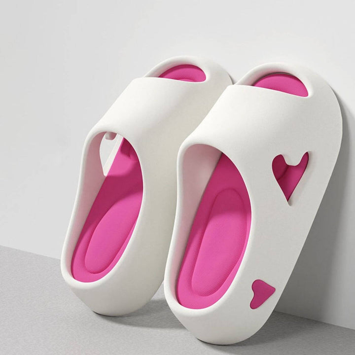Amoura - Hollow Heart Design Cloud Flip Flops