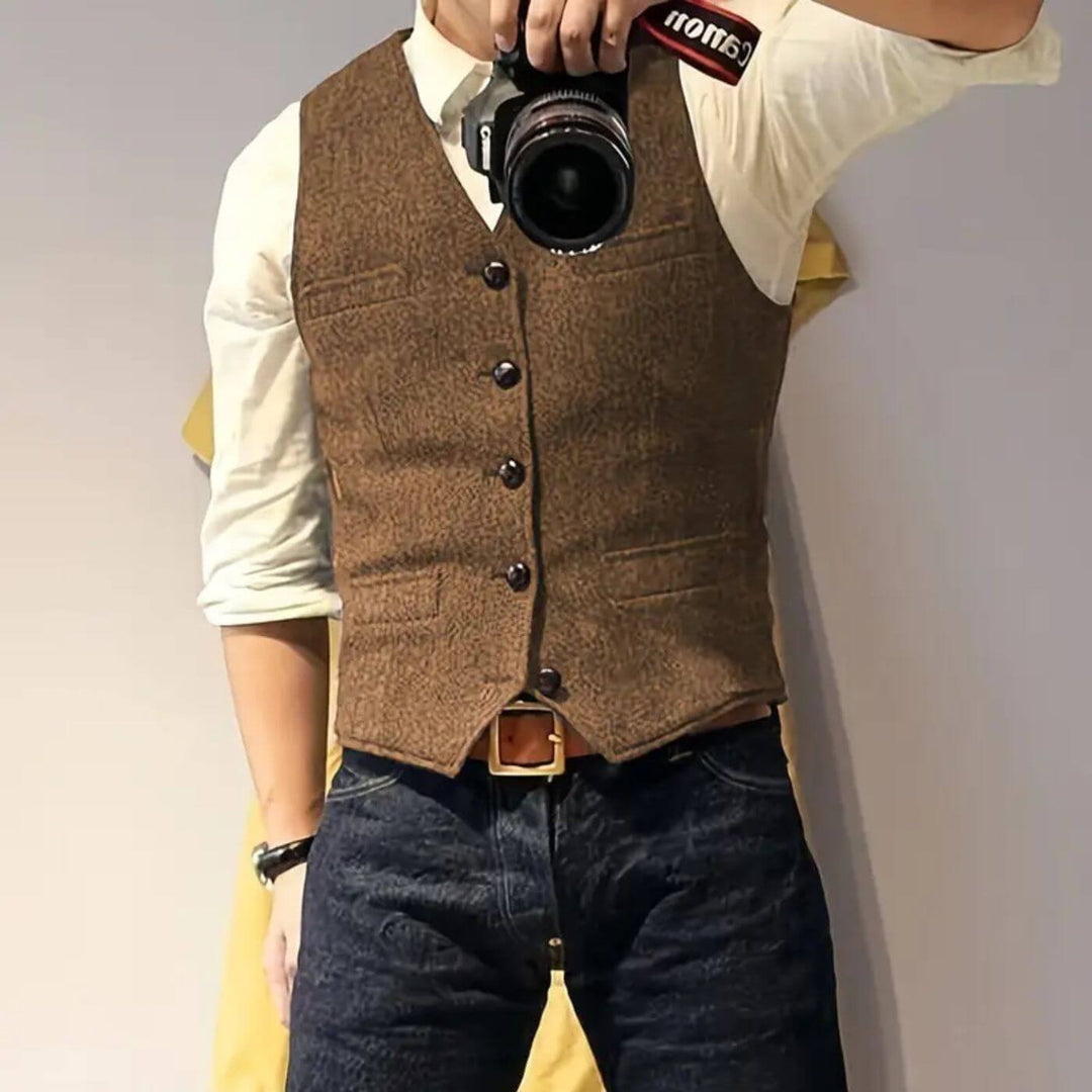 Chad – Elegant Tailored Vest