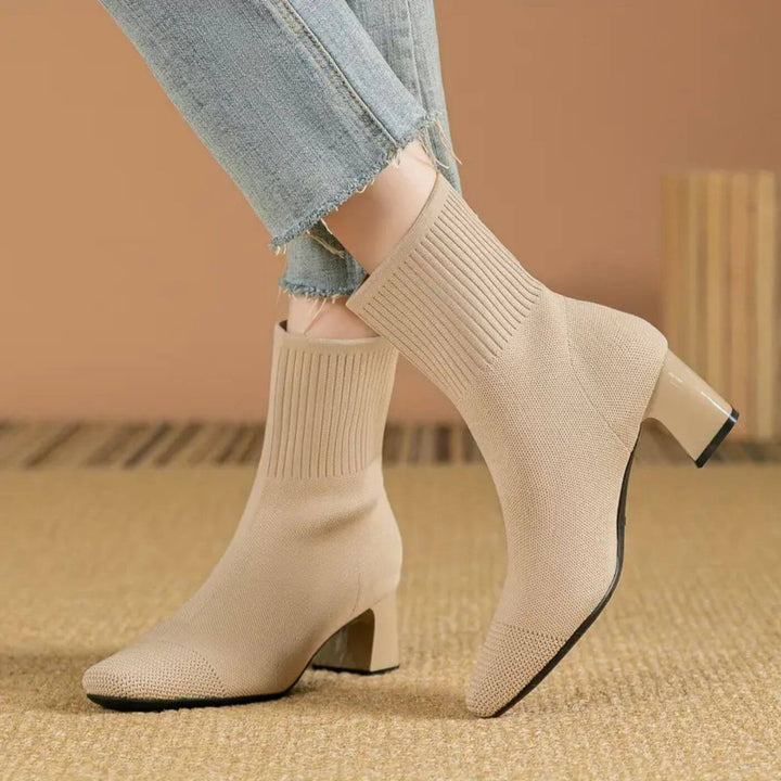 Chelsea - Elegant Knitted Ankle Boots