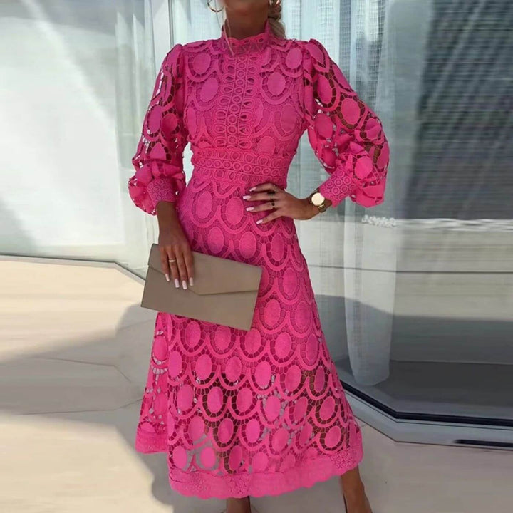 Ciara – Elegant Lace Maxi Dress