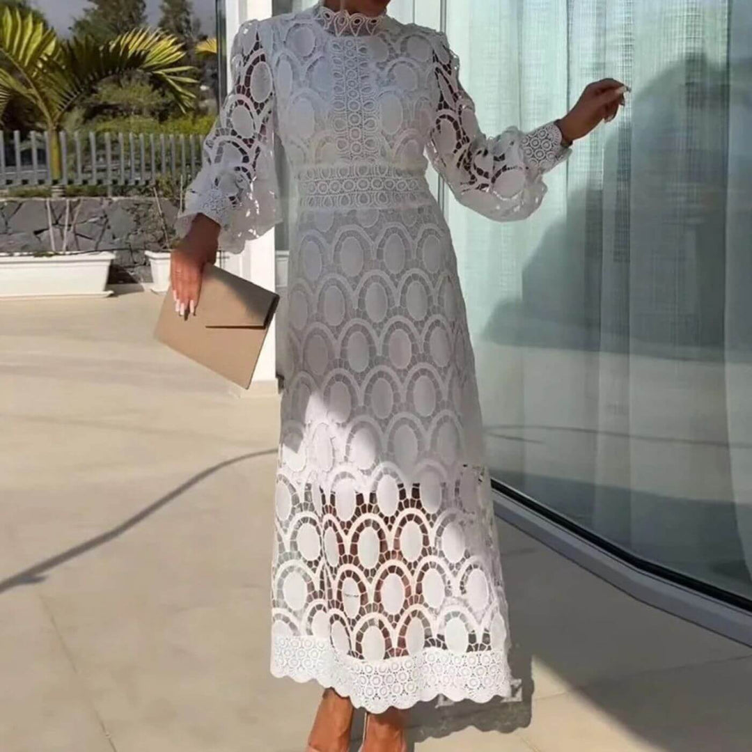 Ciara – Elegant Lace Maxi Dress