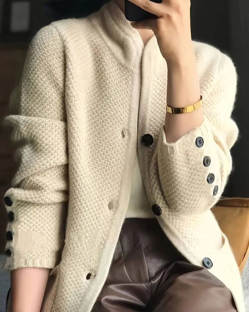 Emilia - Button Front Cozy Knitted Cardigan