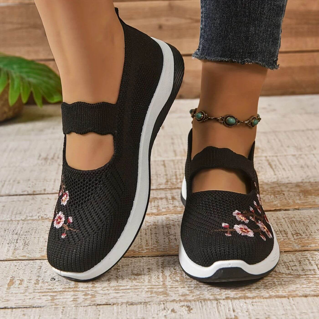 Lucy – Breathable Orthopedic Comfort Shoes