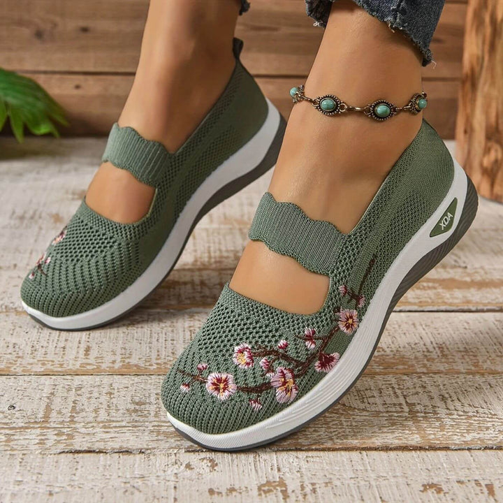 Lucy – Breathable Orthopedic Comfort Shoes