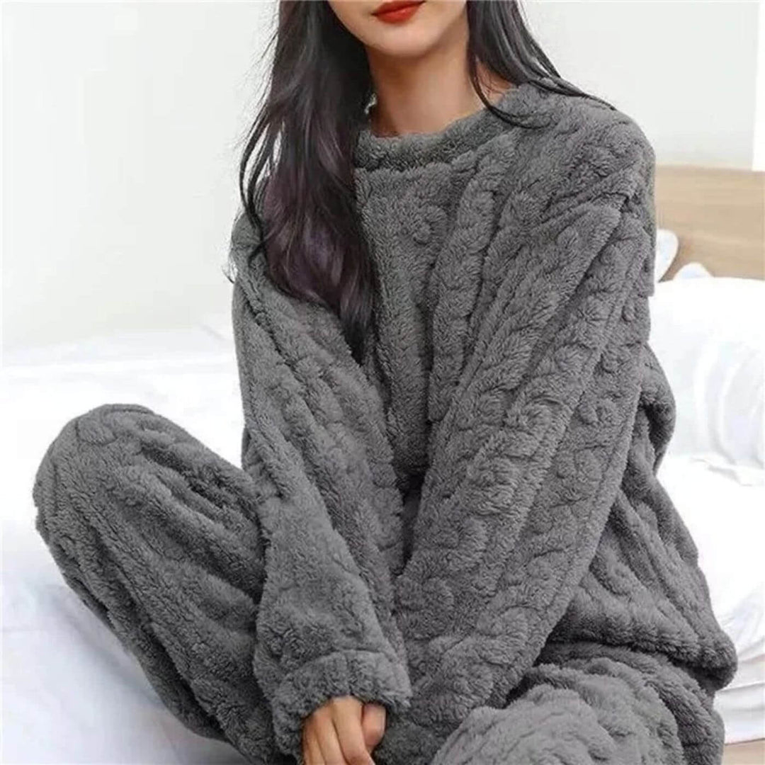 Maggie - Soft and Cozy Winter Pajama Set