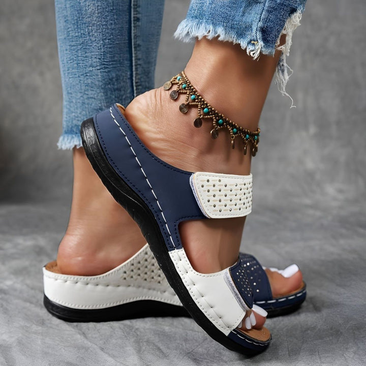 Mallory – Lightweight Orthopedic Sandals