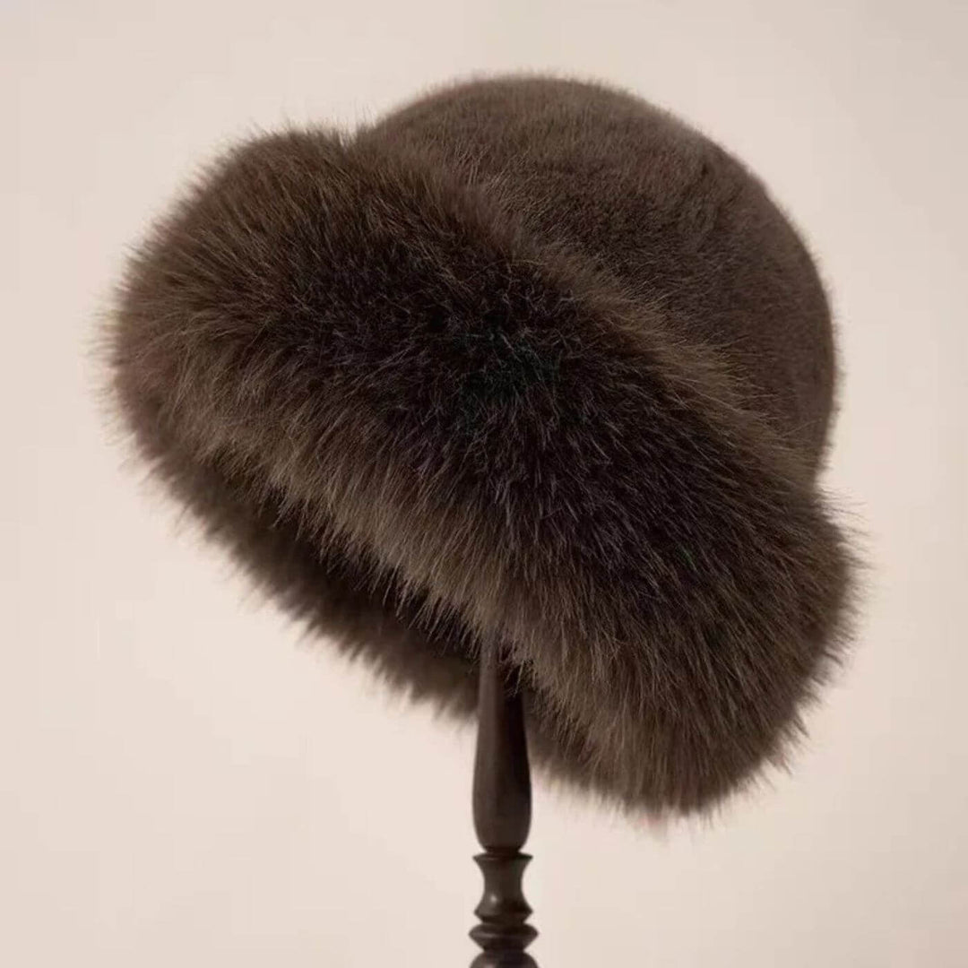 Mia - Elegant Winter Hat with Faux Fur