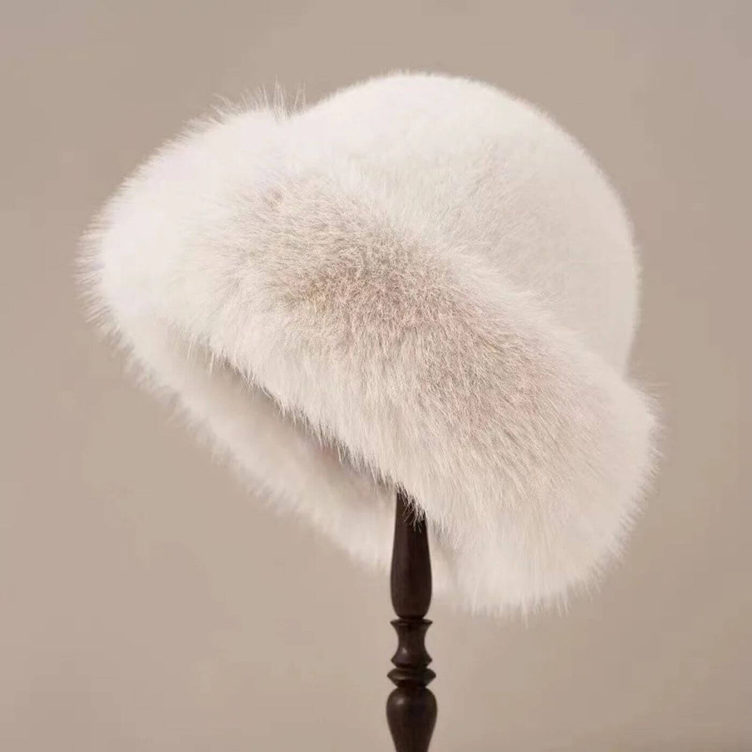 Mia - Elegant Winter Hat with Faux Fur