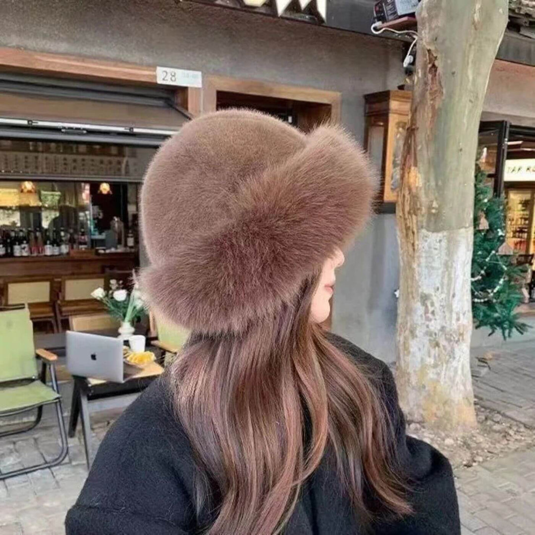 Mia - Elegant Winter Hat with Faux Fur