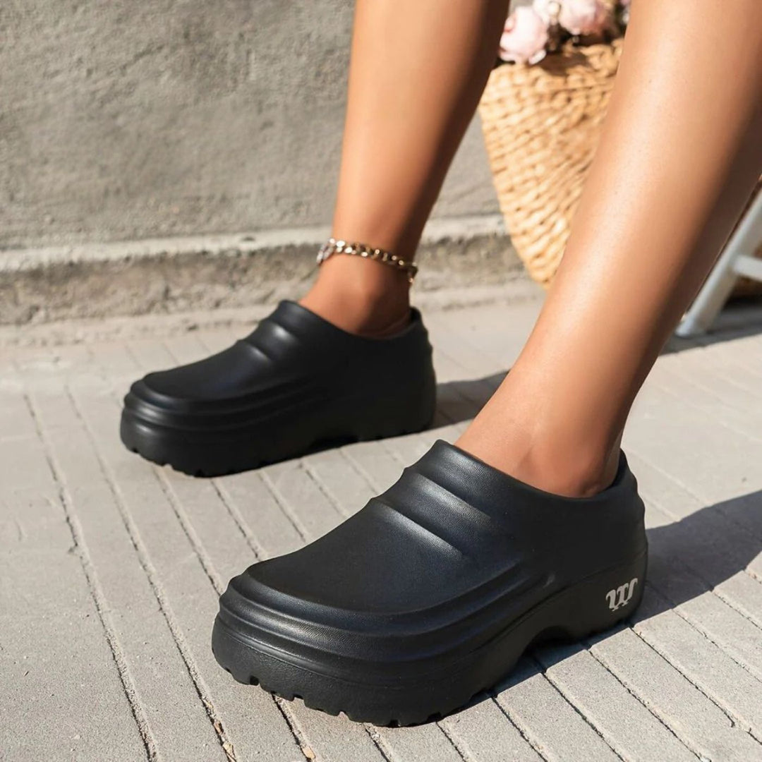 OrthoCloud – Comfortable & Flexible Non-Slip Slippers