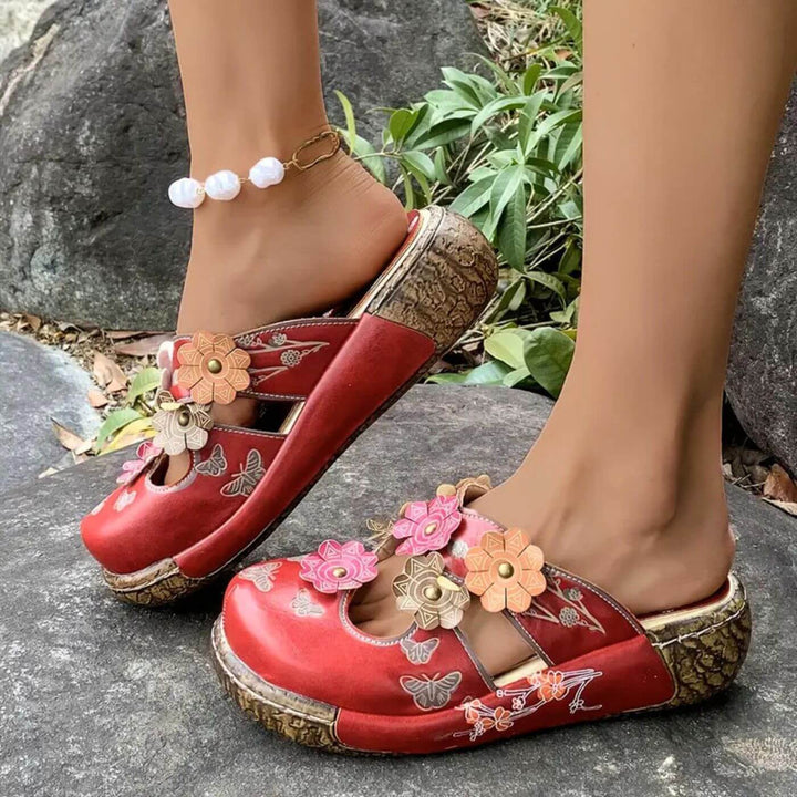 Scarlett – Vintage Red Blossom Sandals