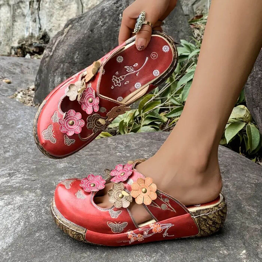 Scarlett – Vintage Red Blossom Sandals