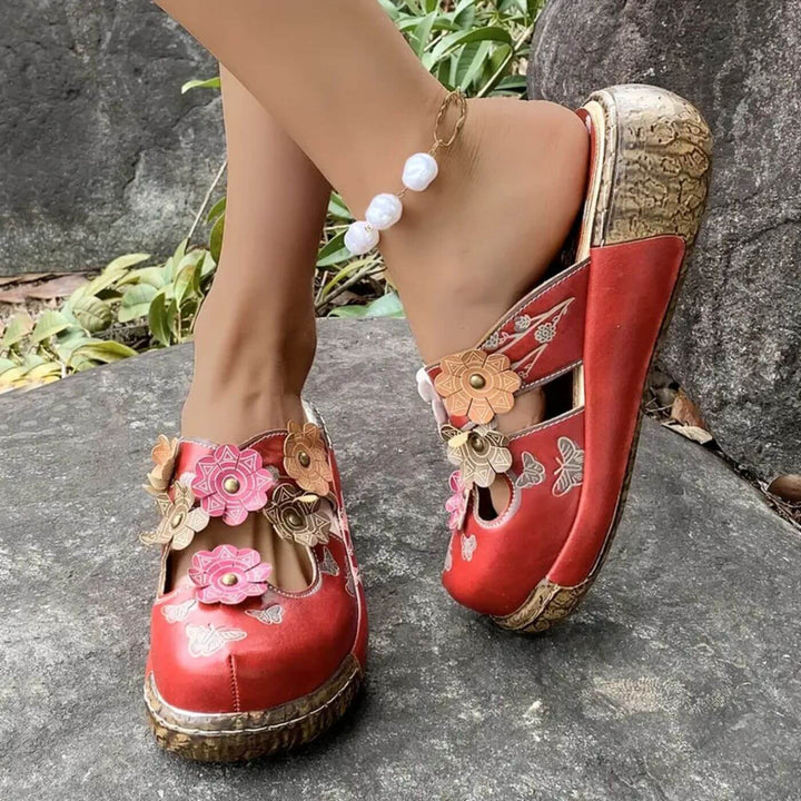 Scarlett – Vintage Red Blossom Sandals