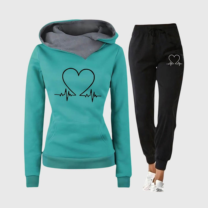 Valeria - Ultra Comfortable Heartbeat Hoodie and Pants Set